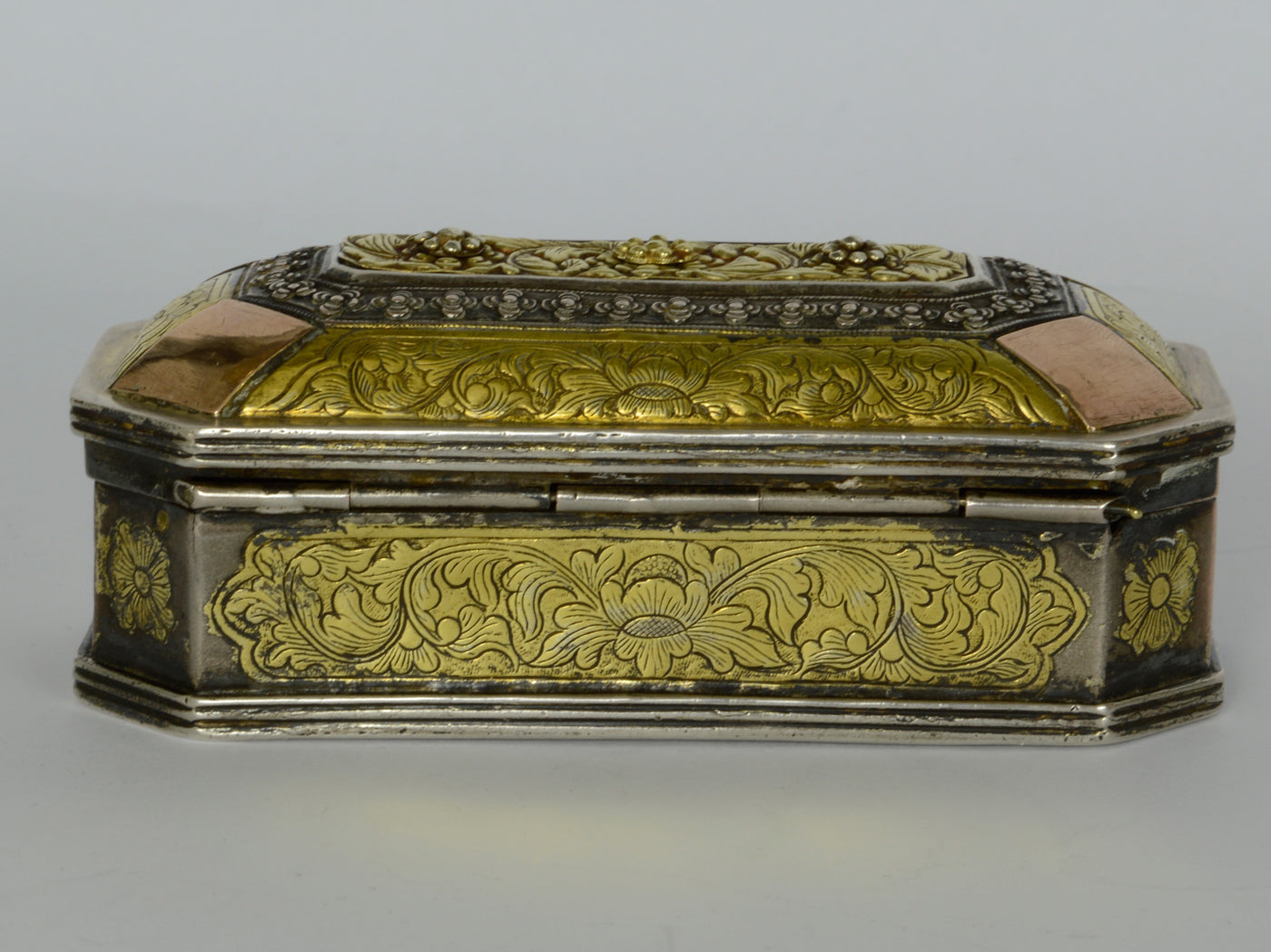 vintage tobacco box Antique tobacco Box, Kinta, lower Perak – 19th century – Joseph Cohen Antiques vintage tobacco box Antique tobacco Box, Kinta, lower Perak – 19th century – Joseph Cohen Antiques