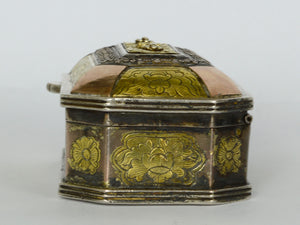 Antique tobacco Box, Kinta, lower Perak – 19th century