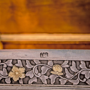 Antique Japanese silver with gold appliques elongated octagonal tobacco box, 18th century