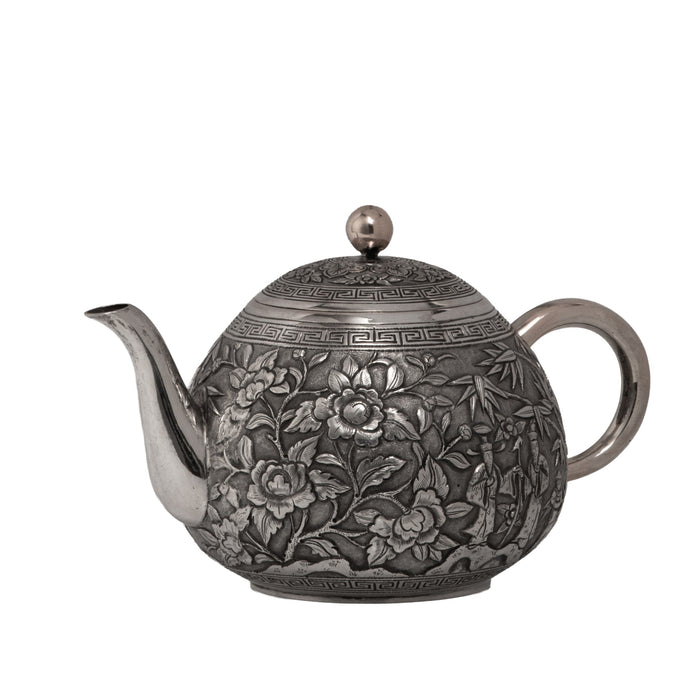 Straits Chinese Silver teapot, 19th century (1870-1910 circa), Canton, mark of Da Xing