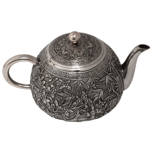 Straits Chinese Silver teapot, 19th century (1870-1910 circa), Canton, mark of Da Xing