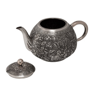 Straits Chinese Silver teapot, 19th century (1870-1910 circa), Canton, mark of Da Xing