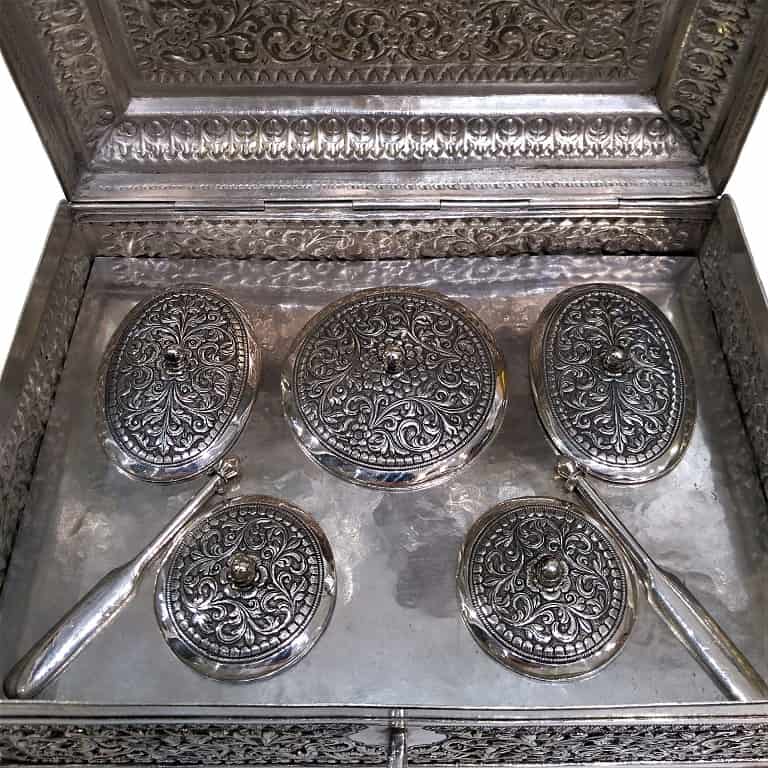 Pandan Box Huge Antique Indian Silver Pandan Box, Complete With Original Fittings ...